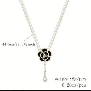 Camellia Necklace